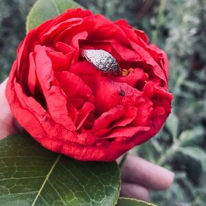 Elegant Vintage Antique Diamond 18k Diamond Women's Ring 7.5